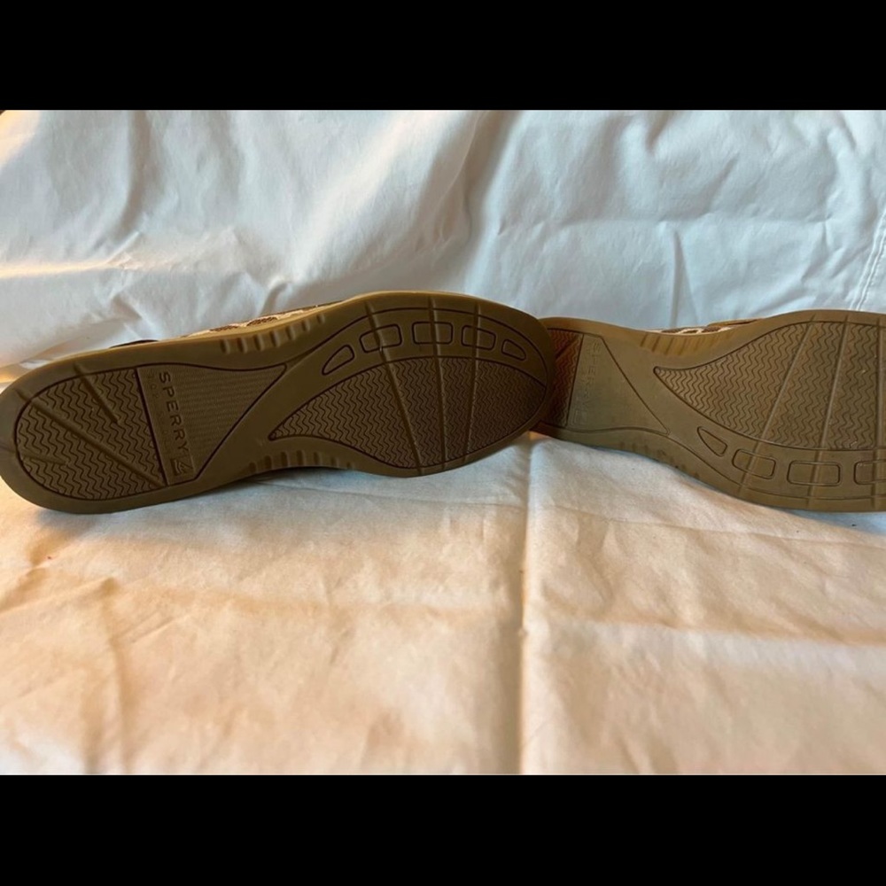 Sperry giraffe print boat shoes size 9.5. - Picture 4 of 4